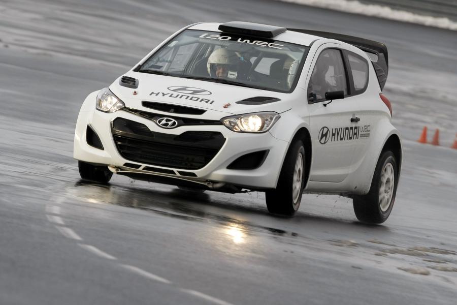  Hyundai i20 WRC 2012 года  (фото 48 из 72)